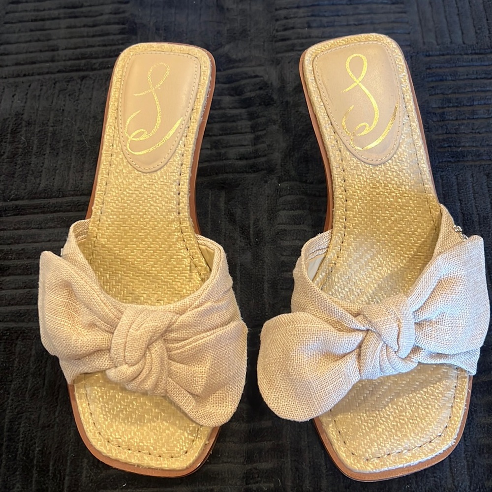 Cutest little kitten heal Sam Edelman- Size 6. Worn 3 times.